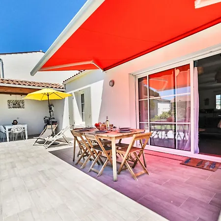 Hébergement de vacances Le Mimosa By Interhome La Brée-les-Bains